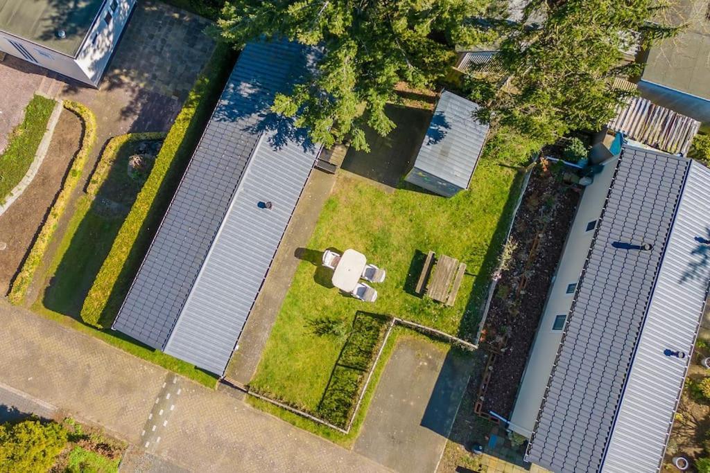 فيلا 4-Pers. Chalet Met Eigen Parkeerplaats In Veluwe بوتِنْ المظهر الخارجي الصورة